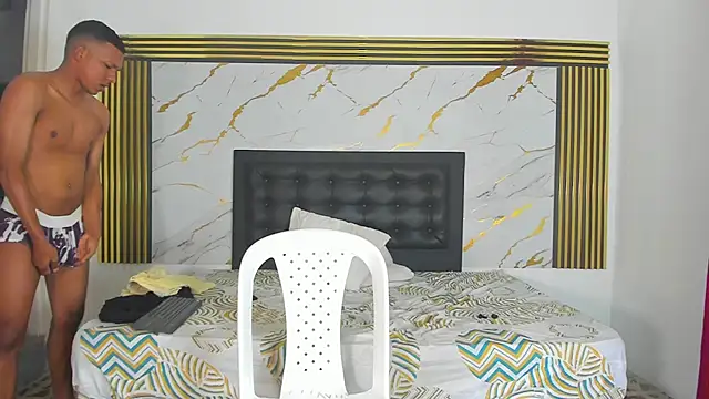 Snapshot of jaydenjhonson chatting on 11/26/25, 12:39 jaydenjhonson online show from 11/26/25, 12:39