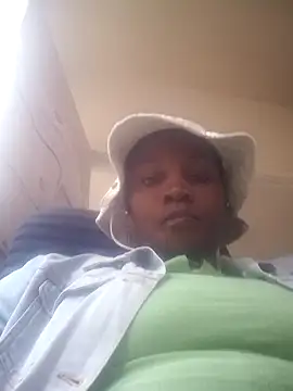 blackbeautyxx92 online show from 11/04/25, 08:46