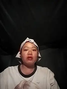 Nadia-a online show from 10/23/25, 07:12