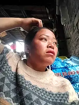 Nadia-a online show from 10/24/25, 07:38