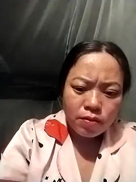 Nadia-a online show from 10/28/25, 08:44