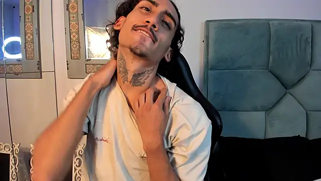 Mr Strike online show from 10/30/25, 02:57