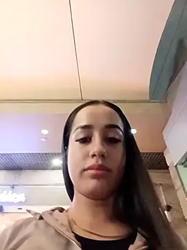 Snapshot of BabyCaramel18 chatting on 10/21/25, 11:05 BabyCaramel18 online show from 10/21/25, 11:05