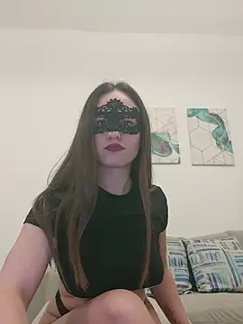 Snapshot of DeepLongHot chatting on 12/14/25, 09:52 DeepLongHot online show from 12/14/25, 09:52