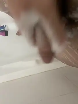 Snapshot of Gduende7 chatting on 11/13/25, 05:34 Gduende7 online show from 11/13/25, 05:34