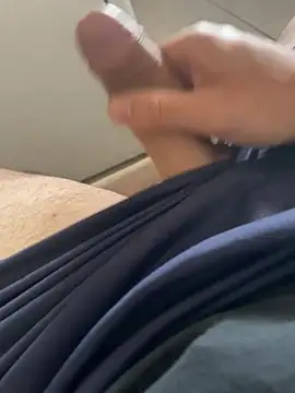 Snapshot of Gduende7 chatting on 11/27/25, 02:52 Gduende7 online show from 11/27/25, 02:52