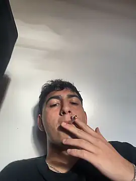 Snapshot of Gduende7 chatting on 11/28/25, 08:33 Gduende7 online show from 11/28/25, 08:33