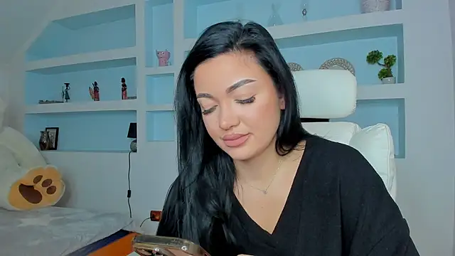 Snapshot of juliexxx chatting on 11/20/25, 08:08 juliexxx online show from 11/20/25, 08:08