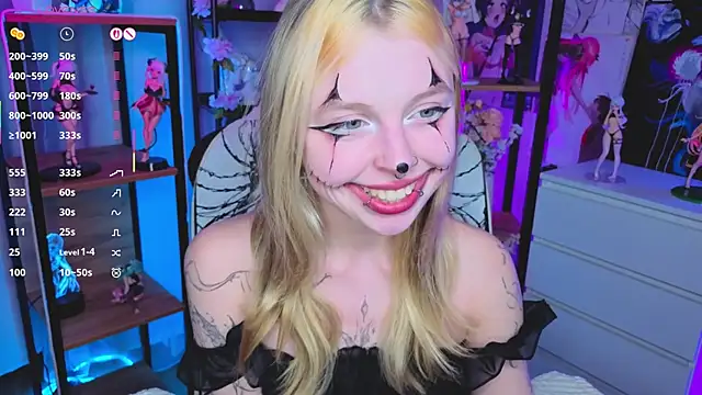 YoungMysliwiec online show from 10/28/25, 06:10