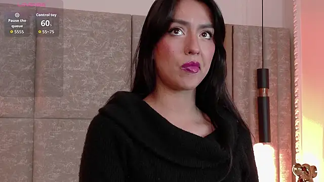 Penelope-Cross online show from 11/28/25, 01:47