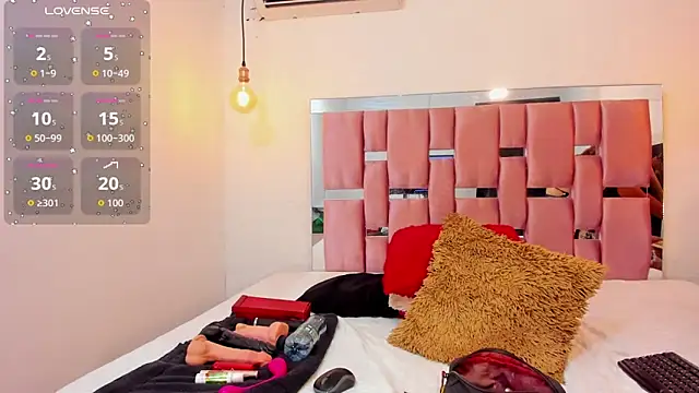 samantaawolf online show from 11/15/25, 08:05