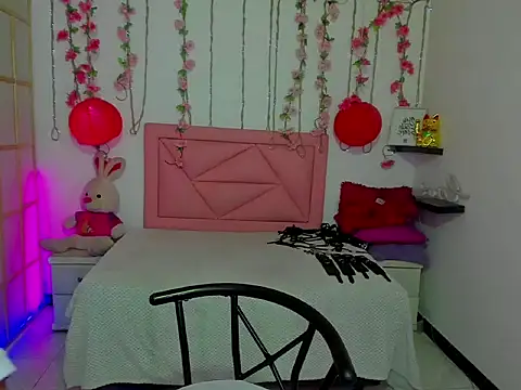 kataleya bella online show from 10/24/25, 11:01