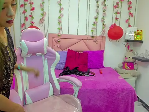 kataleya bella online show from 10/28/25, 08:00