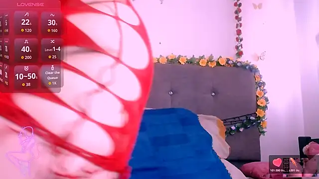 Snapshot of Soraya_hott chatting on 11/04/25, 11:31 Soraya hott online show from 11/04/25, 11:31