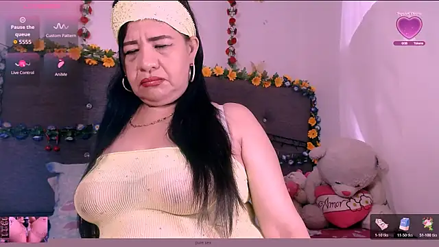 Snapshot of Soraya_hott chatting on 02/07/26, 11:58 Soraya hott online show from 02/07/26, 11:58