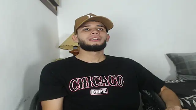 Snapshot of Maxcole_07 chatting on 11/06/25, 12:22 Maxcole 07 online show from 11/06/25, 12:22