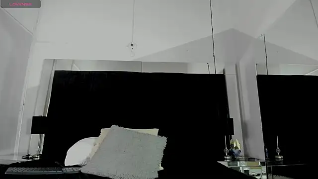 EmmadaSilva online show from 05/15/26, 07:04