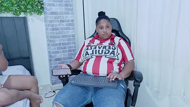 Yuliana sofi online show from 10/23/25, 07:34