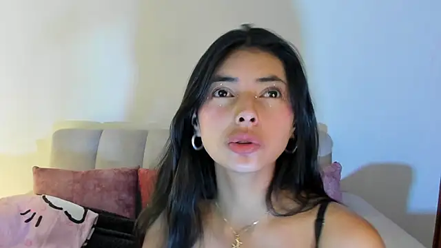 miadaviesx online show from 11/02/25, 01:46