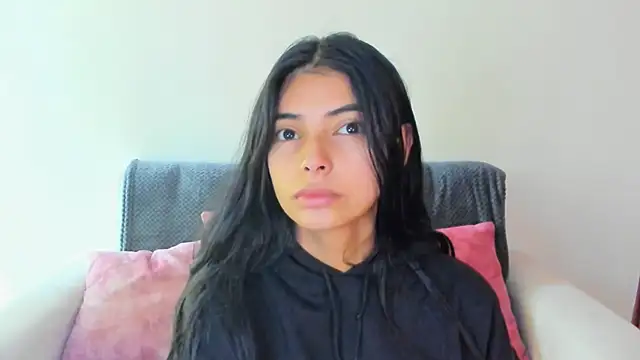 miadaviesx online show from 11/16/25, 12:55