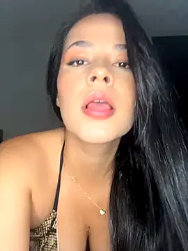 LhanaRiviera online show from 11/04/25, 10:42