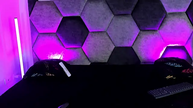 Cloy Areo online show from 07/28/26, 04:39