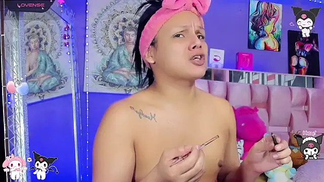 Snapshot of Zulema_Zahirx chatting on 10/28/25, 11:29 Zulema Zahirx online show from 10/28/25, 11:29