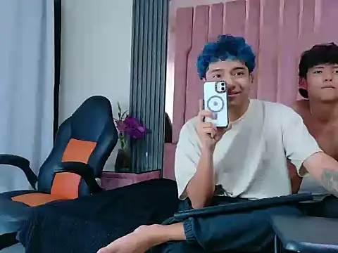 LiamANDJordan online show from 10/29/25, 09:27