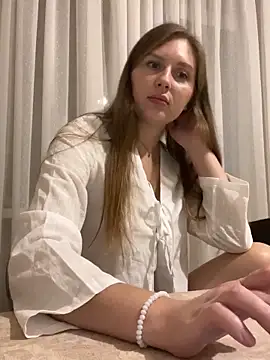 Elina1 online show from 11/29/25, 09:40