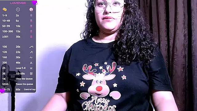 Snapshot of mira_cherry02 chatting on 11/17/25, 04:40 mira cherry02 online show from 11/17/25, 04:40