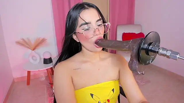 laana foxx online show from 11/07/25, 03:28