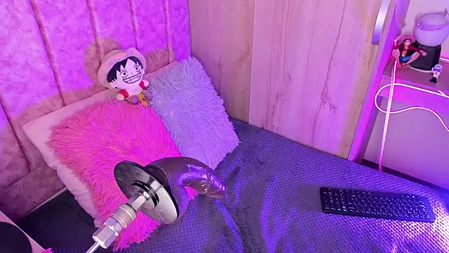 laana foxx online show from 07/28/26, 10:53