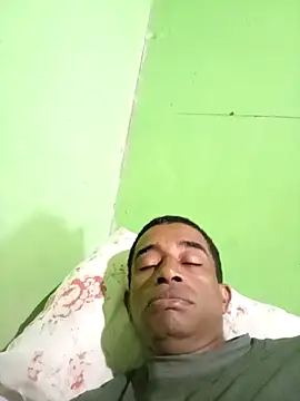 Snapshot of juniordotado87 chatting on 12/17/25, 09:26 juniordotado87 online show from 12/17/25, 09:26