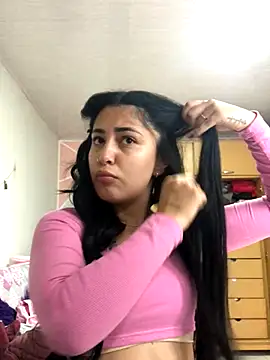 Snapshot of MAVI_EC chatting on 11/01/25, 11:23 MAVI EC online show from 11/01/25, 11:23