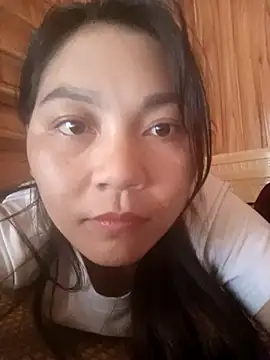 Snapshot of giahan-00 chatting on 10/22/25, 03:51 giahan-00 online show from 10/22/25, 03:51