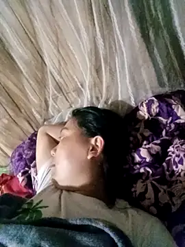 Snapshot of giahan-00 chatting on 10/22/25, 06:07 giahan-00 online show from 10/22/25, 06:07