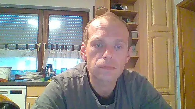 tommy3300 online show from 11/04/25, 06:45