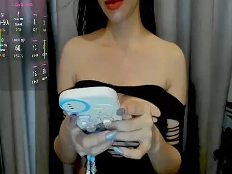 JuNi-Li online show from 12/20/25, 07:04