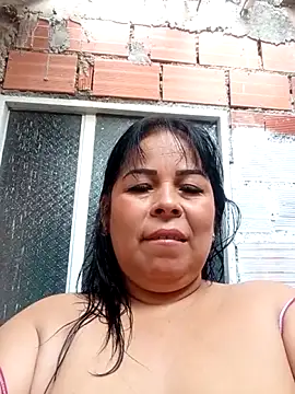 Snapshot of mother2-divorced chatting on 02/11/26, 01:27 mother2-divorced online show from 02/11/26, 01:27