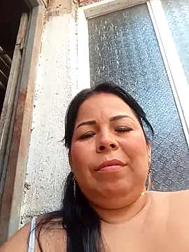 Snapshot of mother2-divorced chatting on 02/17/26, 07:20 mother2-divorced online show from 02/17/26, 07:20