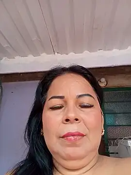 Snapshot of mother2-divorced chatting on 03/05/26, 01:40 mother2-divorced online show from 03/05/26, 01:40