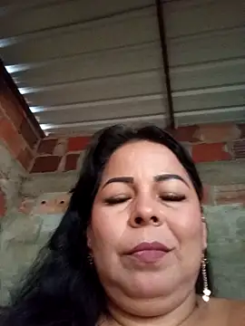 Snapshot of mother2-divorced chatting on 03/20/26, 01:38 mother2-divorced online show from 03/20/26, 01:38