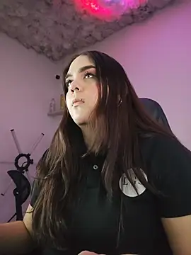 mirandahvelez online show from 11/14/25, 07:12