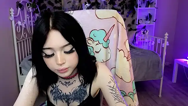 Emma Kirks online show from 11/01/25, 11:01