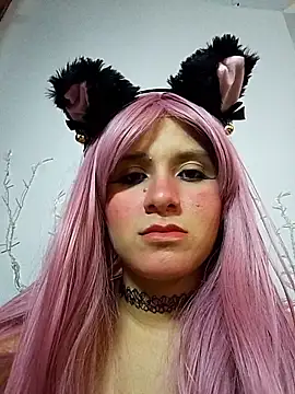 Snapshot of Kitty_Kalifa chatting on 11/16/25, 08:14 Kitty Kalifa online show from 11/16/25, 08:14