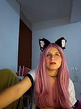 Snapshot of Kitty_Kalifa chatting on 11/25/25, 12:43 Kitty Kalifa online show from 11/25/25, 12:43