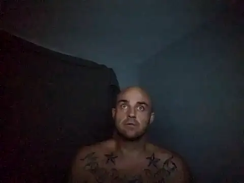 Snapshot of BulbasaurIsmettv chatting on 10/31/25, 04:57 BulbasaurIsmettv online show from 10/31/25, 04:57