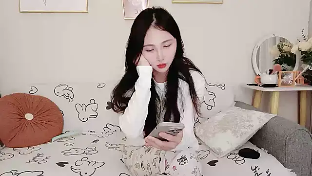 Snapshot of yuyan3929 chatting on 10/30/25, 12:39 yuyan3929 online show from 10/30/25, 12:39