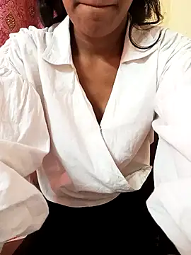 Snapshot of Fuck_me_babyy chatting on 10/23/25, 05:40 Fuck me babyy online show from 10/23/25, 05:40