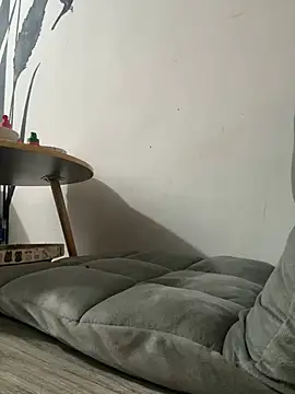 Emily-y online show from 06/04/26, 12:22